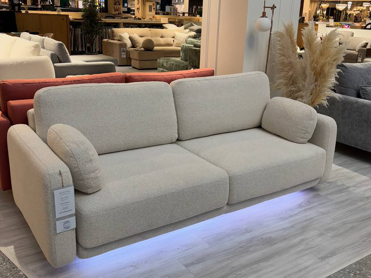 Остин, прямой диван с подсветкой, Gucci 190