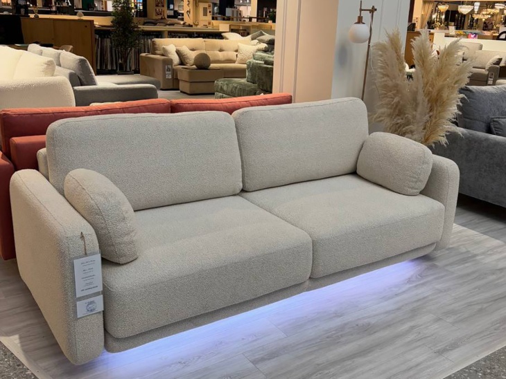 Остин, прямой диван с подсветкой, Gucci 190