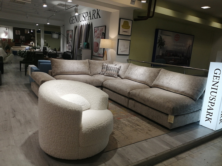 ТЦ "Мебель Град"